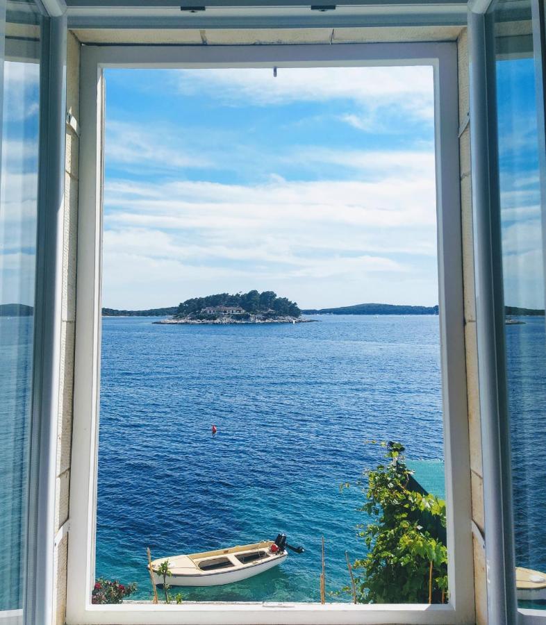 Seafront Rooms Hvar Town Exteriör bild